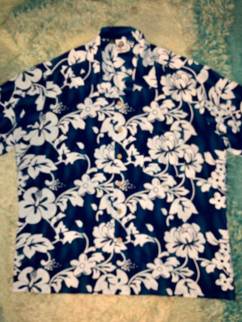 Kennington Ltd. California men's blue and white floral Hawaiian shirt Size XL